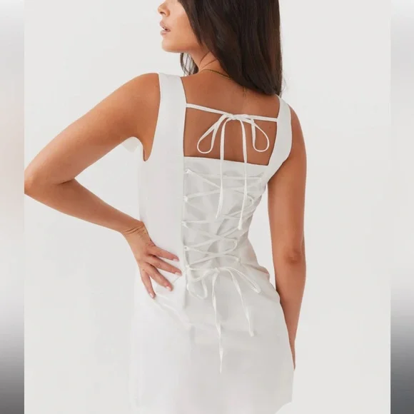 NWT PEPPERMAYO- Brielle Bow Satin Mini Dress - White size 8 - Picture 2 of 8